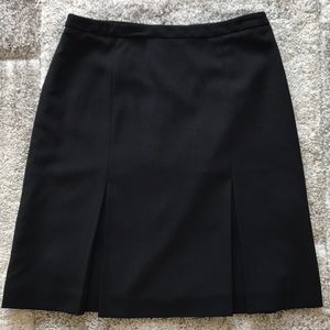Clean work skirt